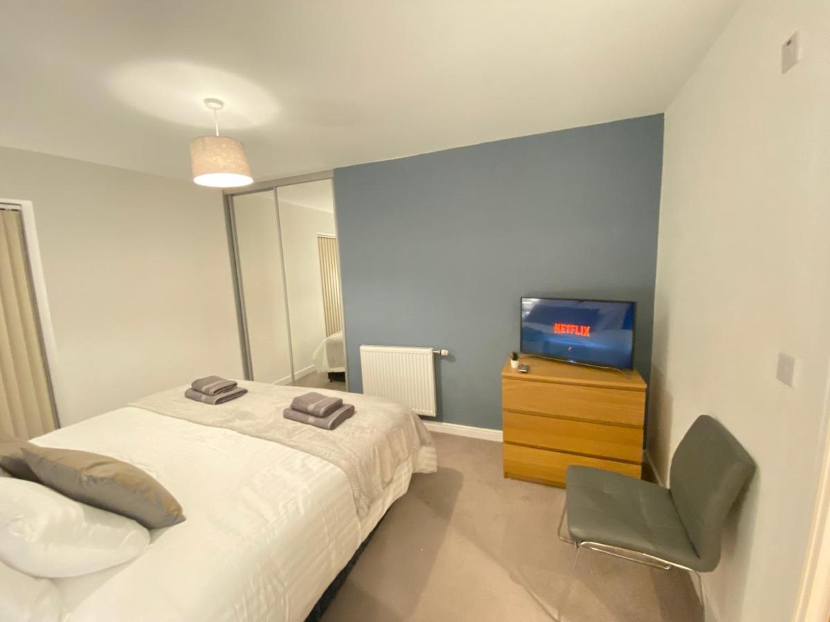 3 Bedrooms Double Or Single Beds, 2 Parking Spaces! Wifi & Smart Tv'S, Balcony Portsmouth Exteriér fotografie